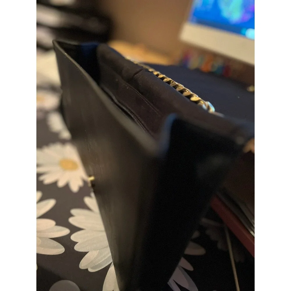 ALDO Black Quilted Handbag Embellished Gold Chain Charms‎ Lipstick Lips Heels - Picture 7 of 9